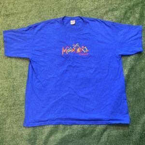Vintage Y2K Huatulco Mexico Embroidered Multicolor T-shirt